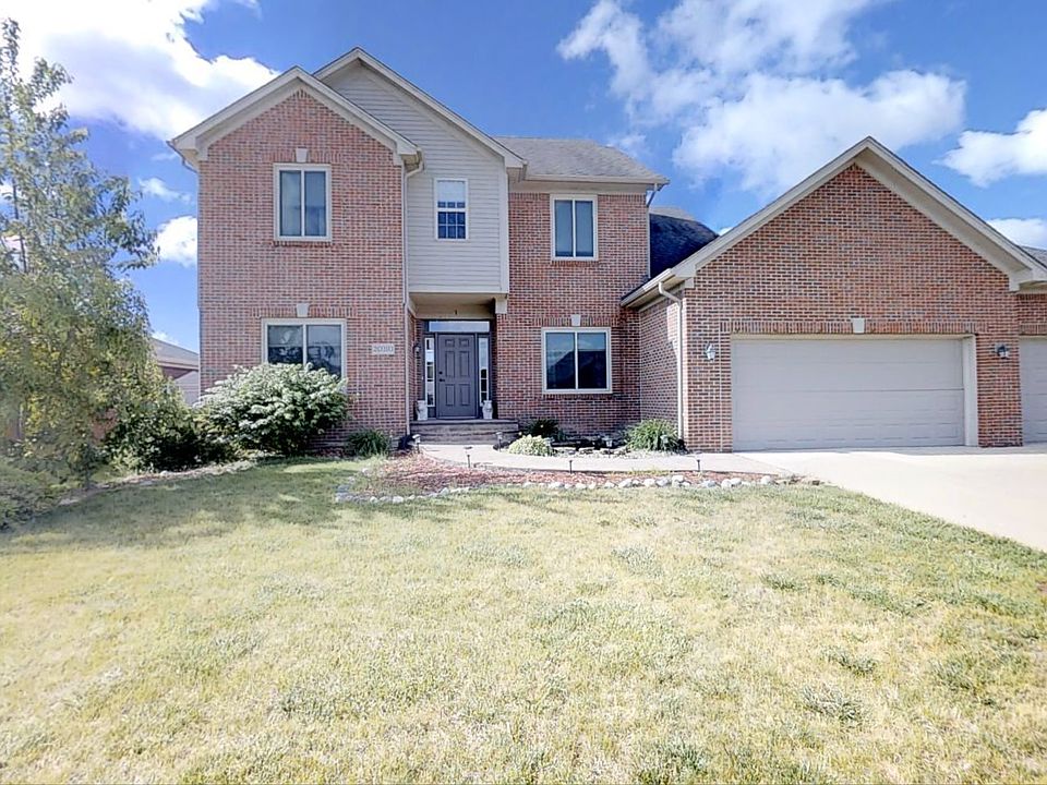 1st image of 20310 Lansbury Dr