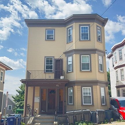 2nd image of 66 Franklin Ave #3