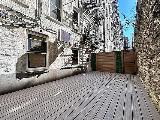 1st image of 66 W 107th St #D