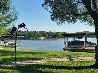1523 Comanche Ct, Granbury, TX 76048