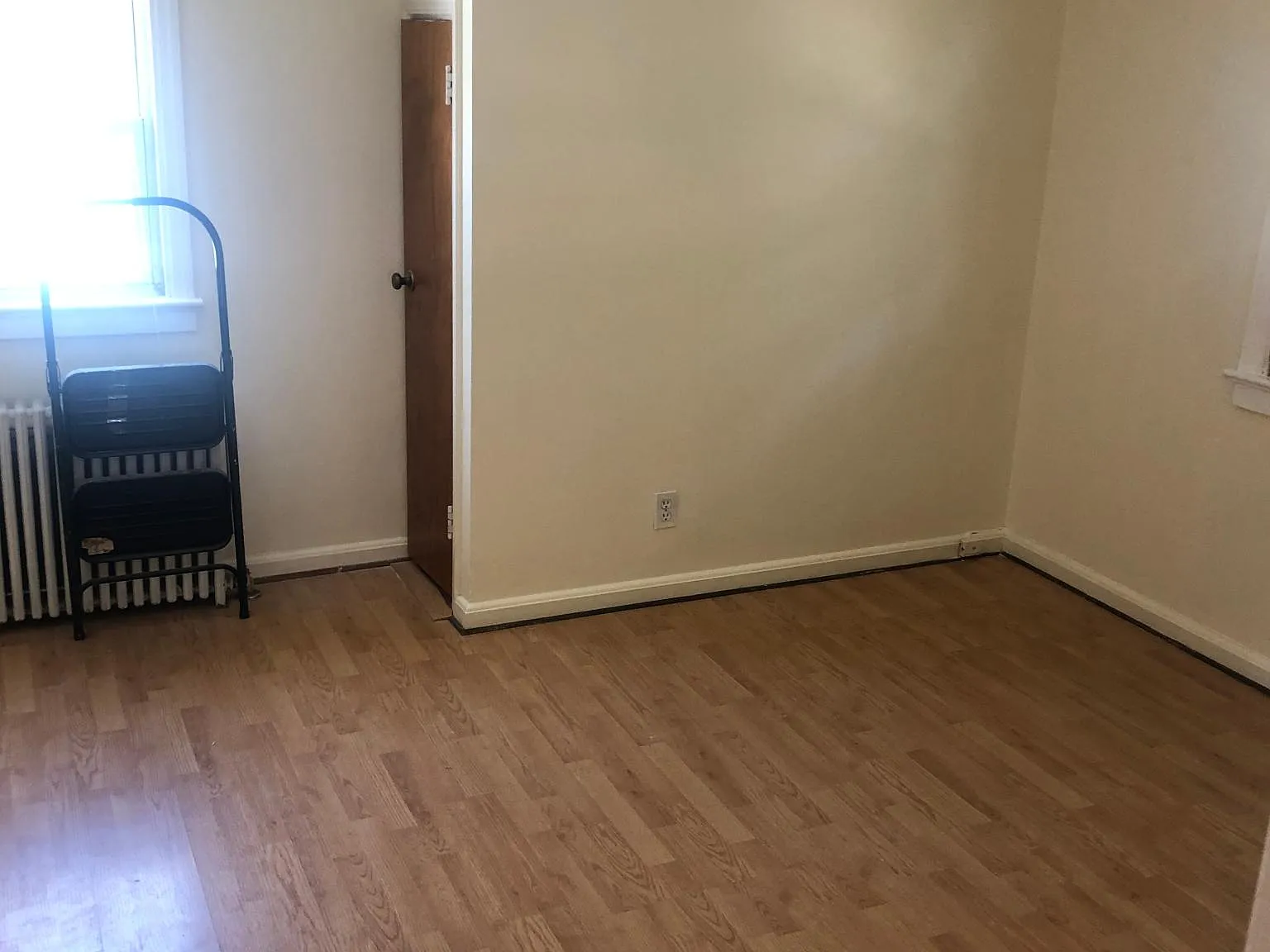 379 Aurora Ave — Photo 3