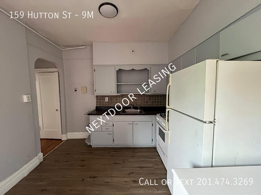 1st image of 159 Hutton St #9M