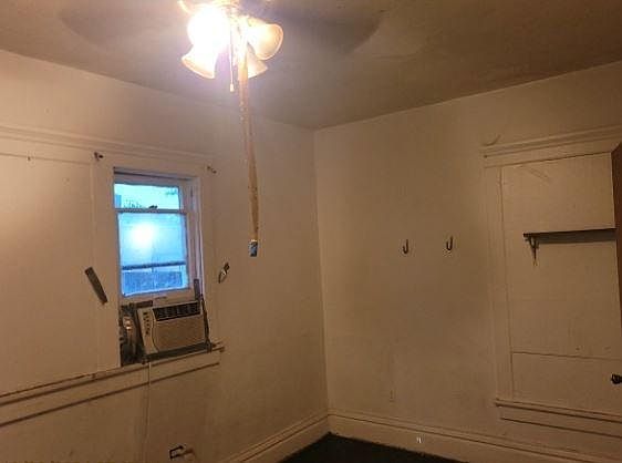 5th image of 112 Woodlawn Ave