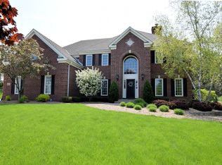 18835 Chimney Rock Ct, Brookfield, WI 53045