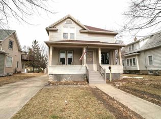 116 W 16th Ave, Oshkosh, WI 54902