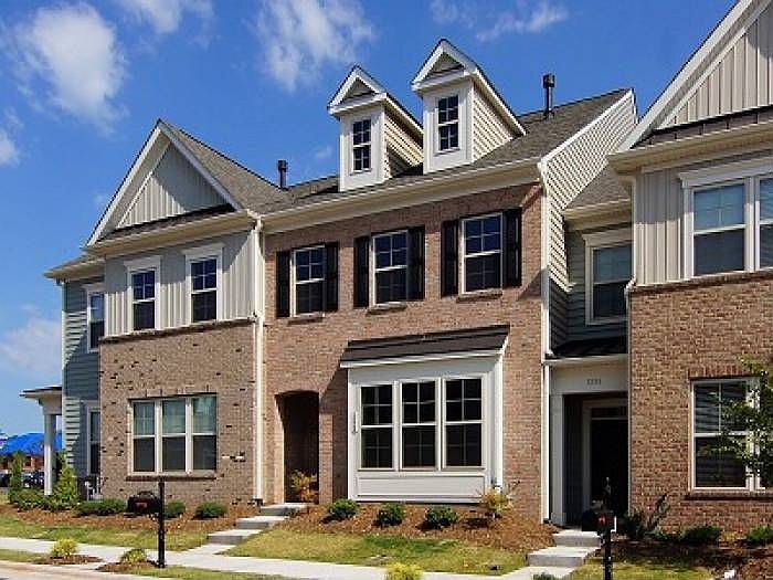 Exterior Front-Picture of