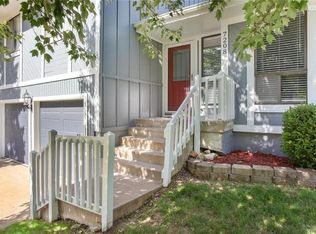 7208 Park St, Shawnee, KS 66216