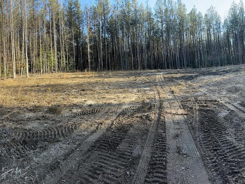 2nd image of Clarkes Store Rd