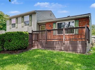 106 Walden Farm Cir, Englewood, OH 45322