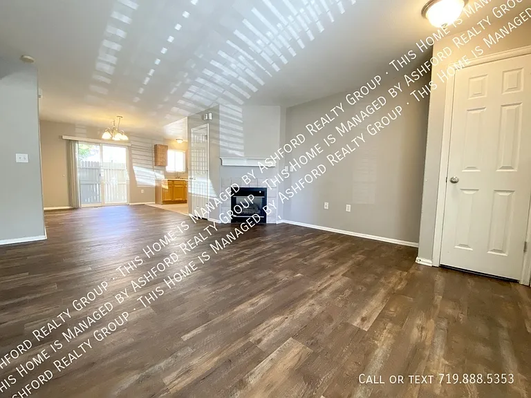 464 Ellers Grv — Photo 17