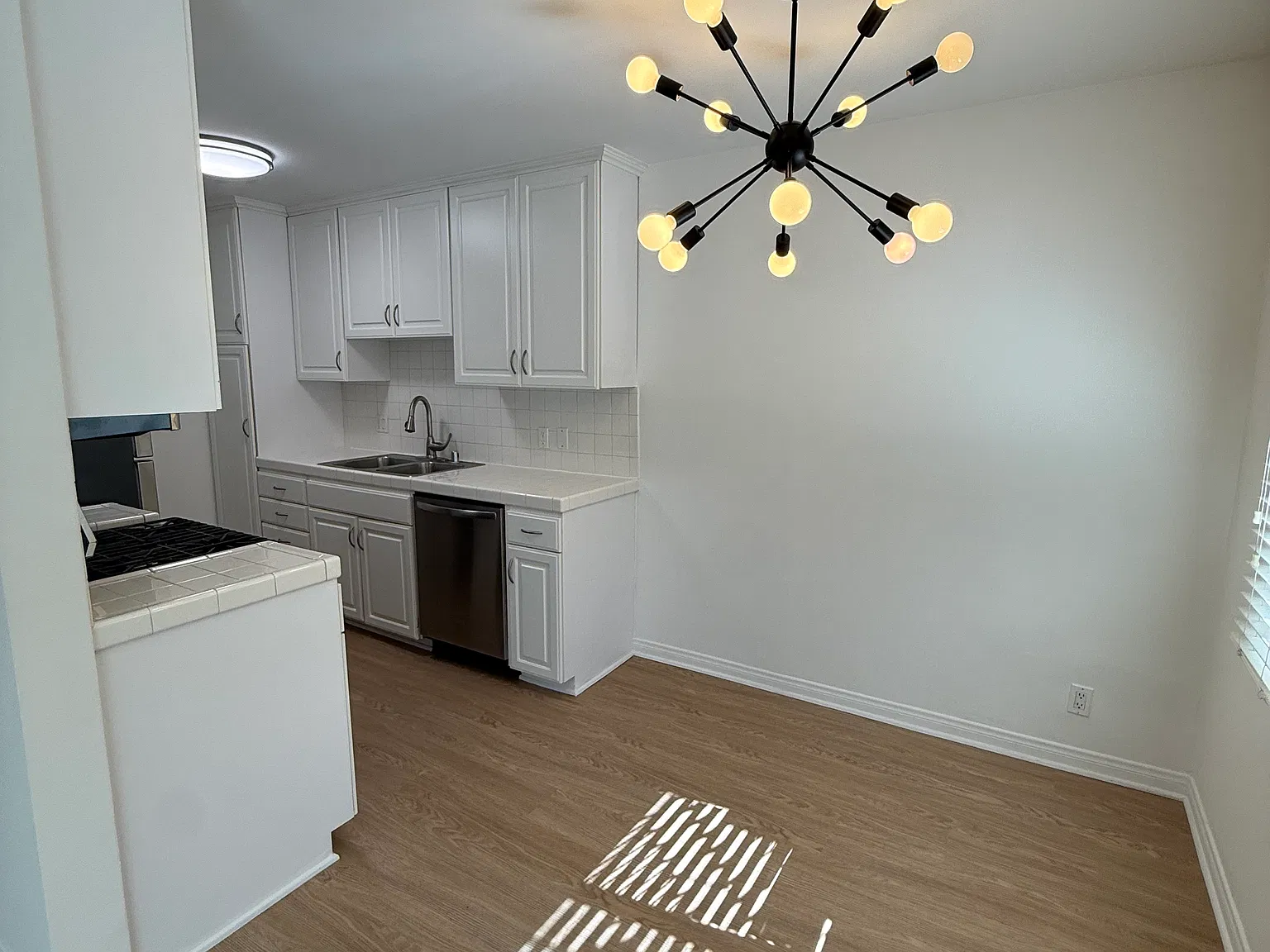1 bed, 700 sqft, $2,695 — Photo 3