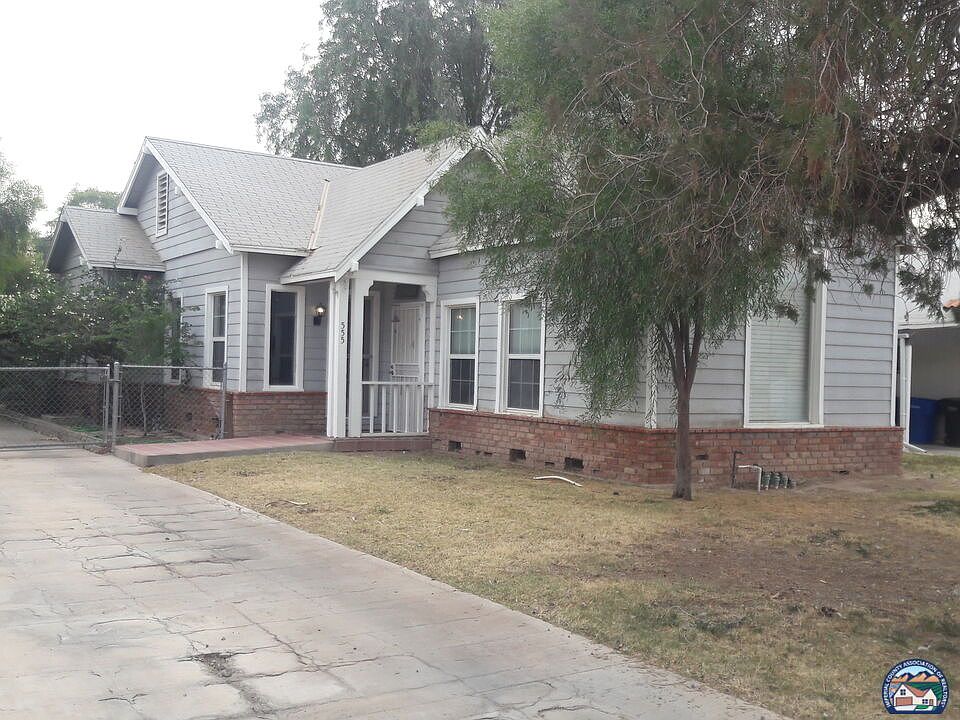 1st image of 555 Sandalwood Dr