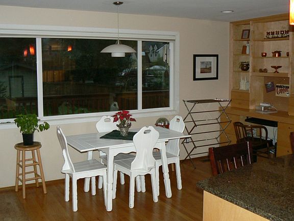 3rd image of 445 Meadow Dr SE