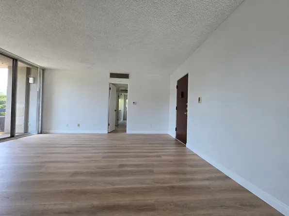 3617 Monon St APT 4, Los Angeles, CA 90027