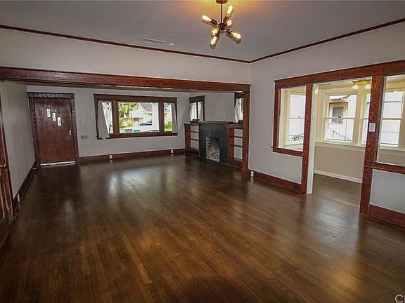 3rd image of 3576 Locust St