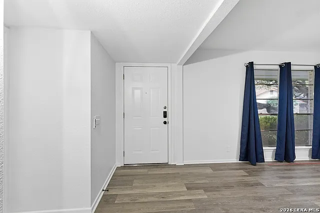 6106 Vance Jackson Rd — Photo 4