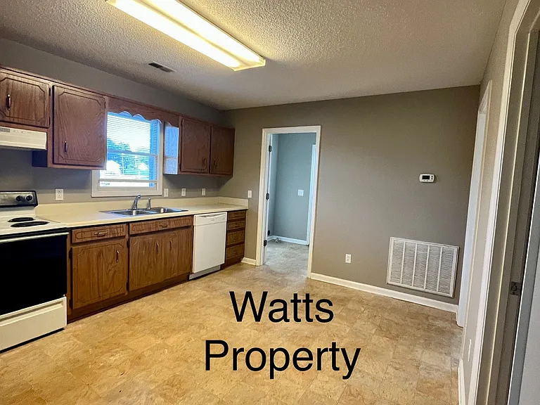 133 12th Ave NW #133 — Photo 9