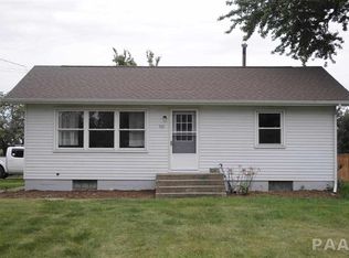 702 W Sharon St, Elmwood, IL