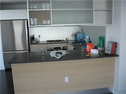 Rented by RELO REDAC INC. | media 4