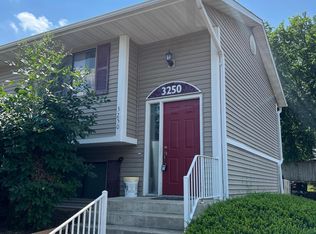 3250 Dodd Ln, Eagan, MN 55121