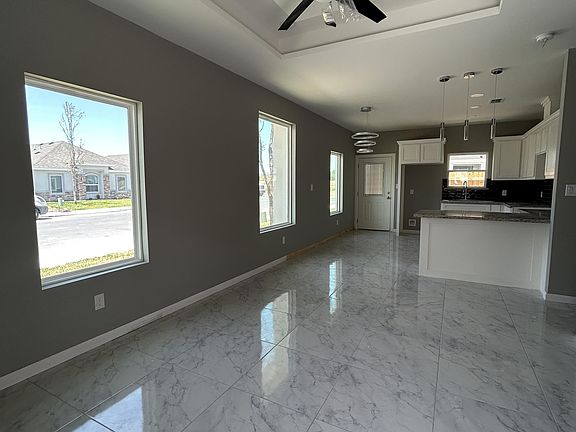 2nd image of 1000 N Blair Ave #2
