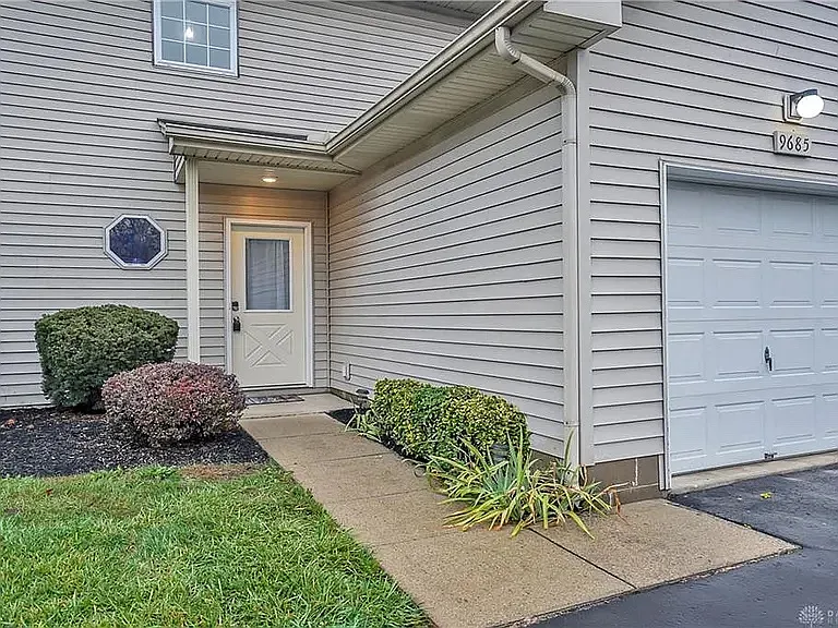 9685 Centerville Creek Ln — Photo 1