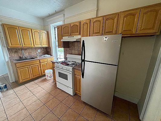 1st image of 14-14 28th Ave #8
