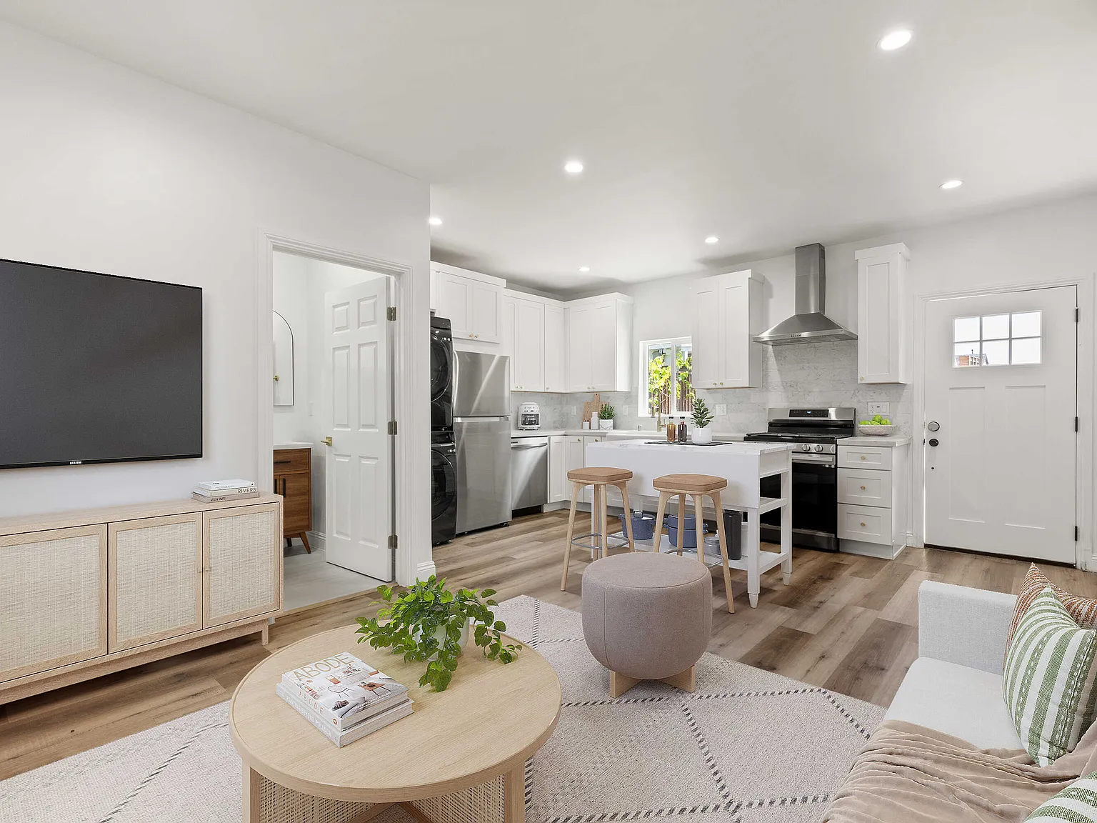 8017 Airlane Avenue — Photo 3