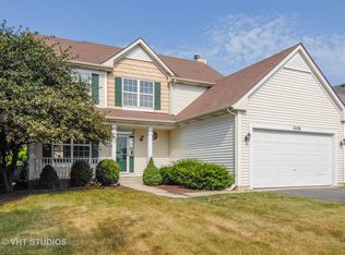 12430 S Falcon Dr, Plainfield, IL 60585