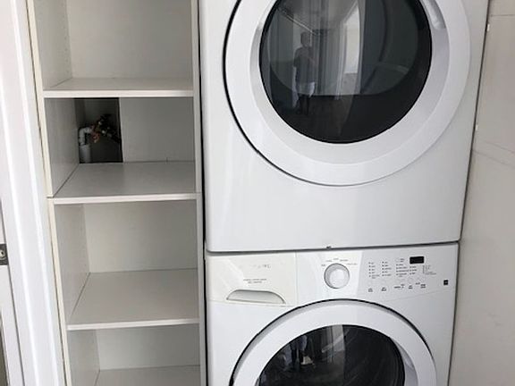 5th image of 745 Domingo Dr #2