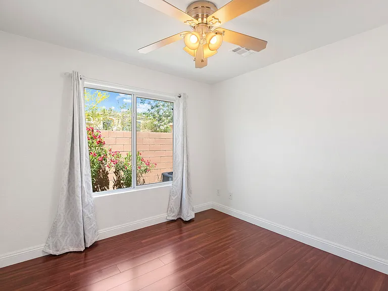 7970 Pomona Valley Ct — Photo 15