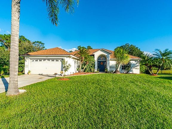 2nd image of 2905 Fairweather Way