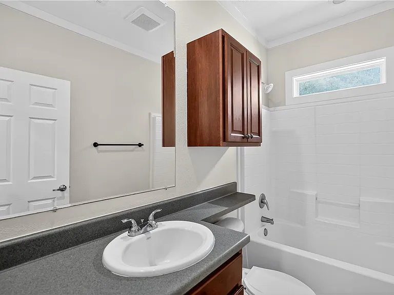 5448 Raymond Stotzer Pkwy — Photo 14