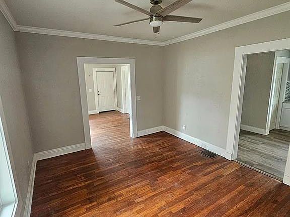 4th image of 6405 Peery Ave
