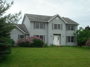 807 Woodridge Trl, McHenry, IL 60050