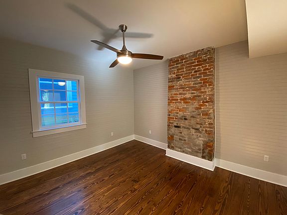 4th image of 819 N Robertson St #819/821