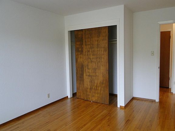 3rd image of 36 Fair Oaks St #6