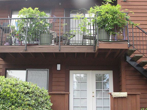 Front ground level entrance
