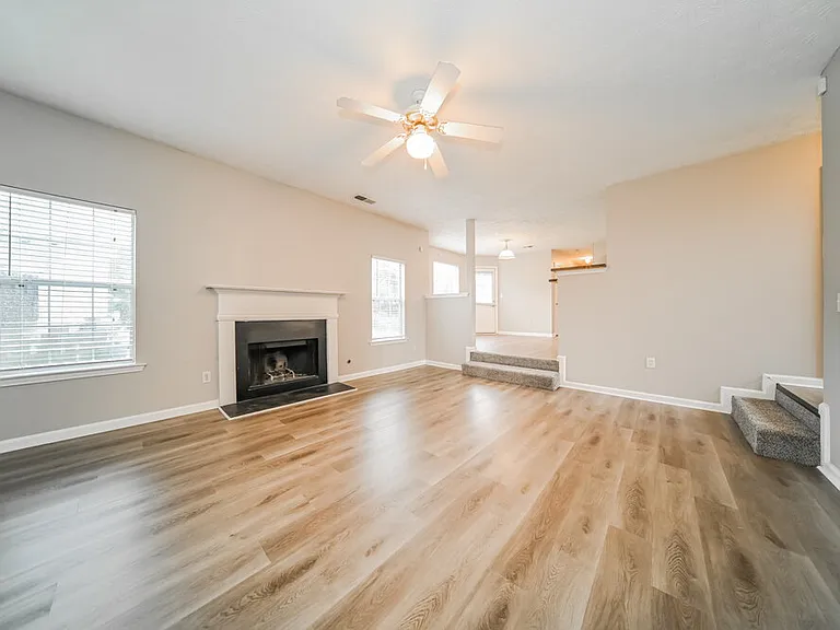 505 Concord Ter — Photo 8