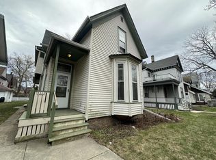 3313 W Kilbourn Ave, Milwaukee, WI 53208
