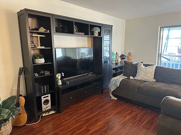 2nd image of 960 Crystal Lake Dr APT 212