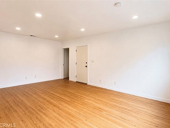 4th image of 4141 W 161st St