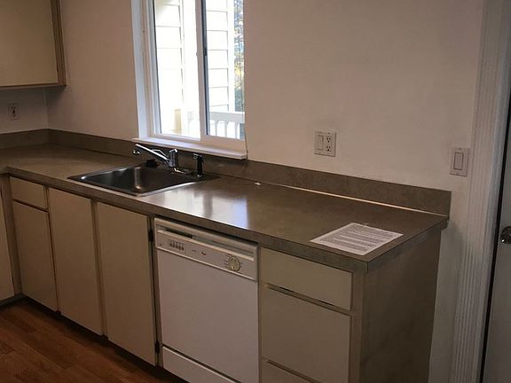 5th image of 13216 NE Salmon Creek Ave Unit 6N