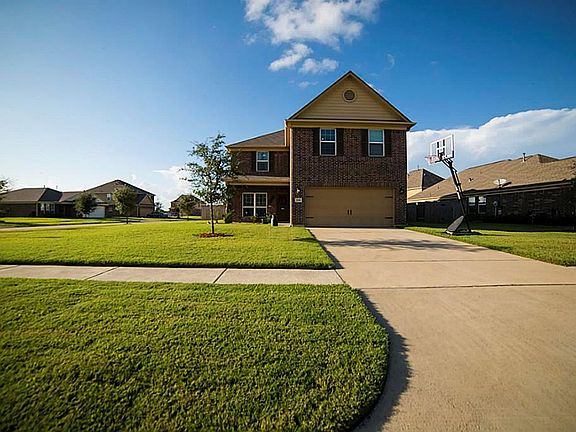 Beautifully maintained yard