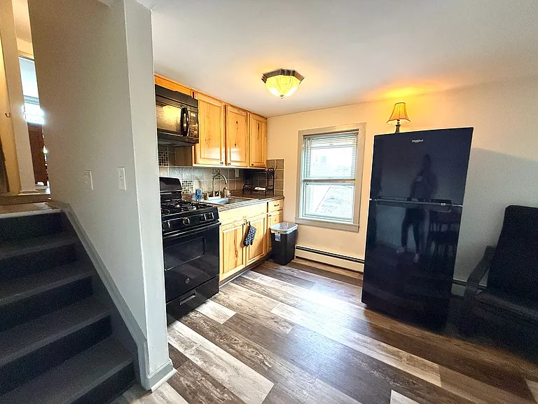24 McDonald St — Photo 6
