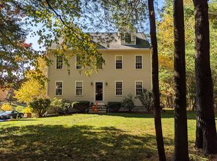 55 Swan Rd, Tyngsboro, MA 01879