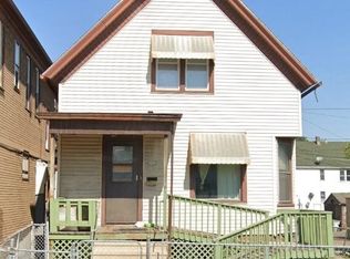 2026 W Greenfield Ave, Milwaukee, WI 53204