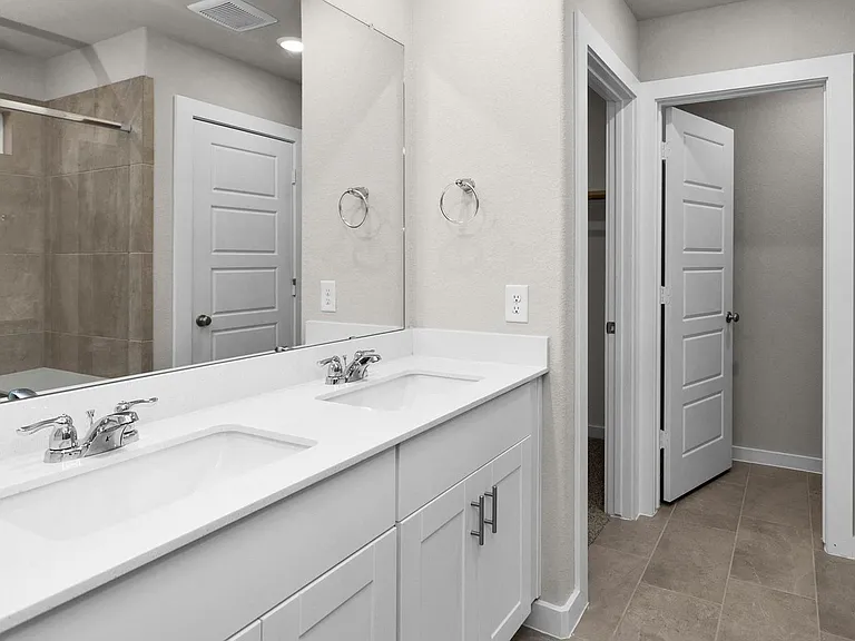 18612 Hillswood Dr — Photo 8