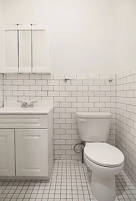 Rented by Coda Real Estate NYC | media 18