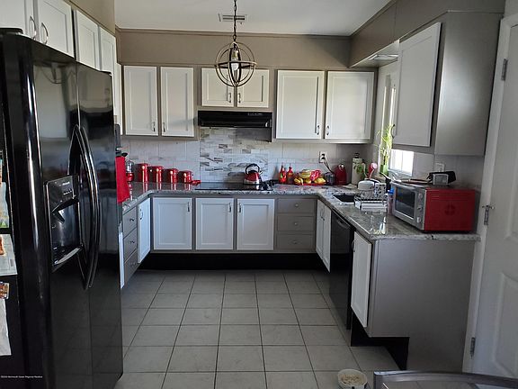 5th image of 352A Dorchester Dr #1001
